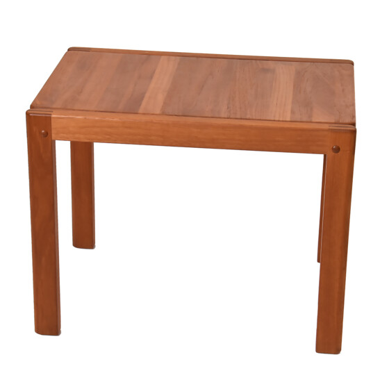 Hübscher dänischer Couchtisch aus Teak, um 1970